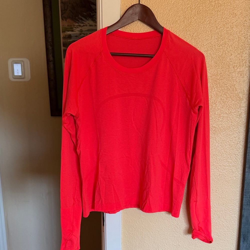Lululemon Athletica Bold Coral Swiftly Tech Long Sleeve 2.0 Race Length